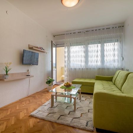 Apartman Andjela Tivat Exteriér fotografie